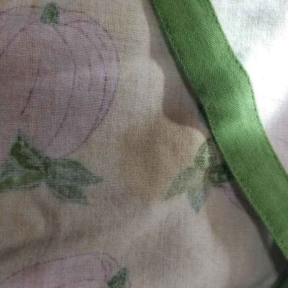 Tag's Retro Kitchen Apron in Bright Yellow Fall & Thanksgiving Kitchen Apron - Picture 7 of 9